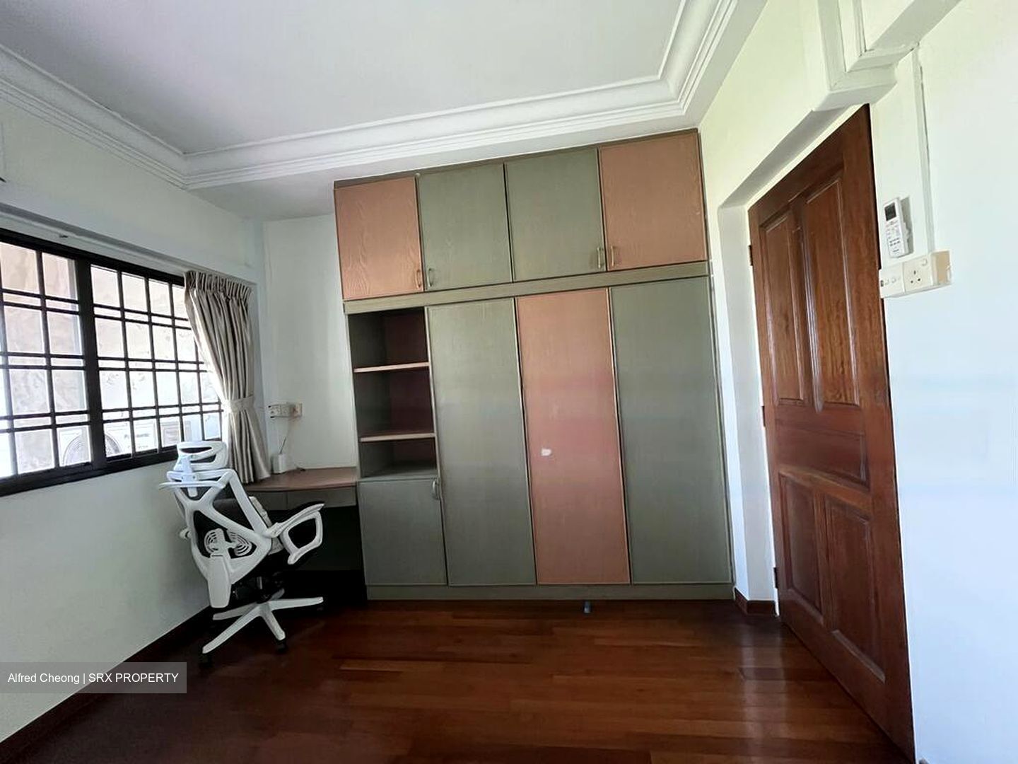 Blk 547 Jurong West Street 42 (Jurong West), HDB Executive #460793801